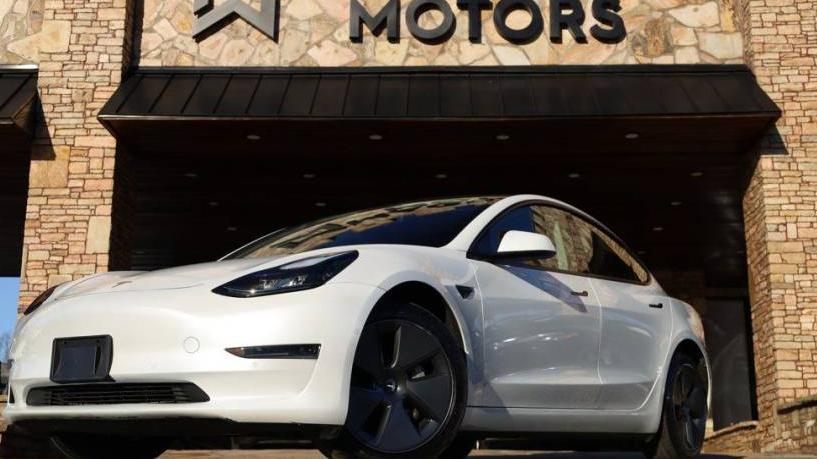 TESLA MODEL 3 2022 5YJ3E1EA0NF117110 image